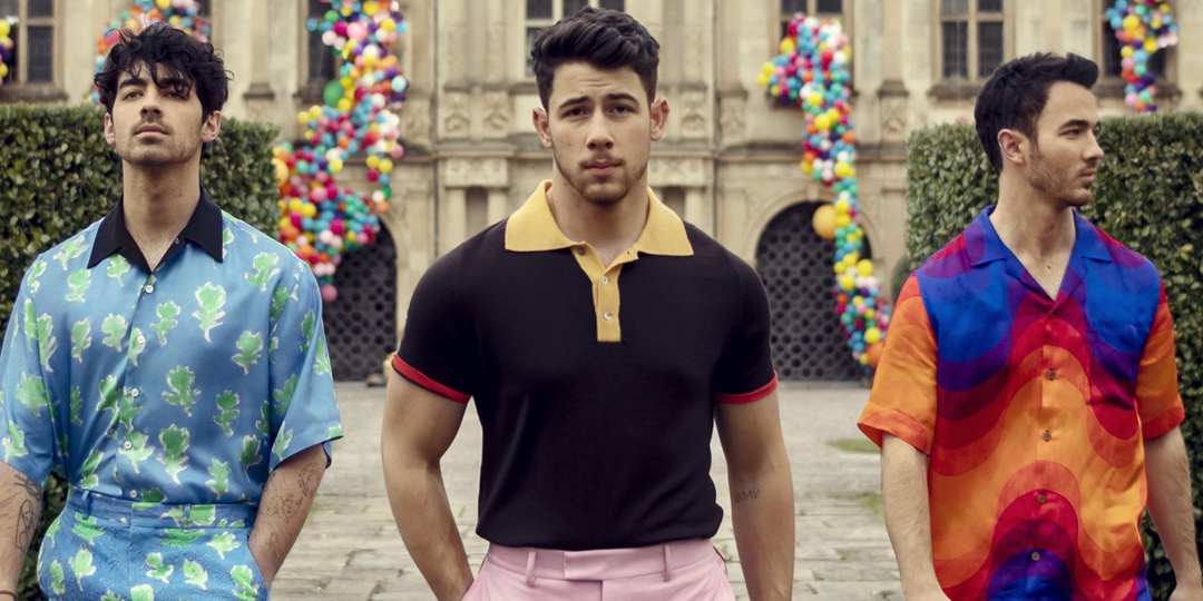 JONAS BROTHERS reunite, release comeback single 'Sucker' – watch 