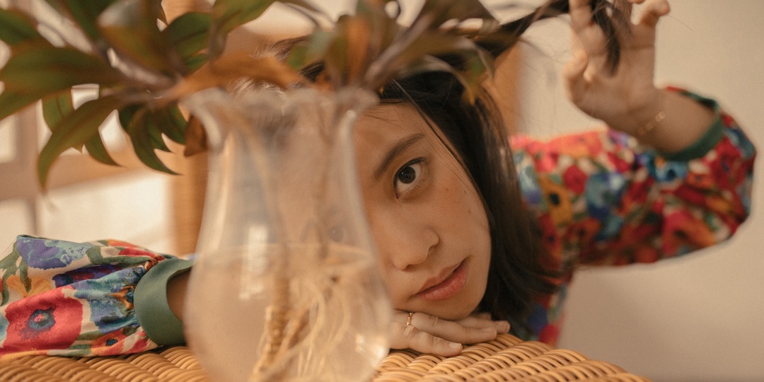Reese Lansangan invites lovers and sweethearts to join the 'Home' video countdown this Valentine's Day