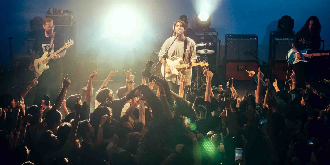 Turnover puts on an utterly mesmerising display at Singapore show – watch