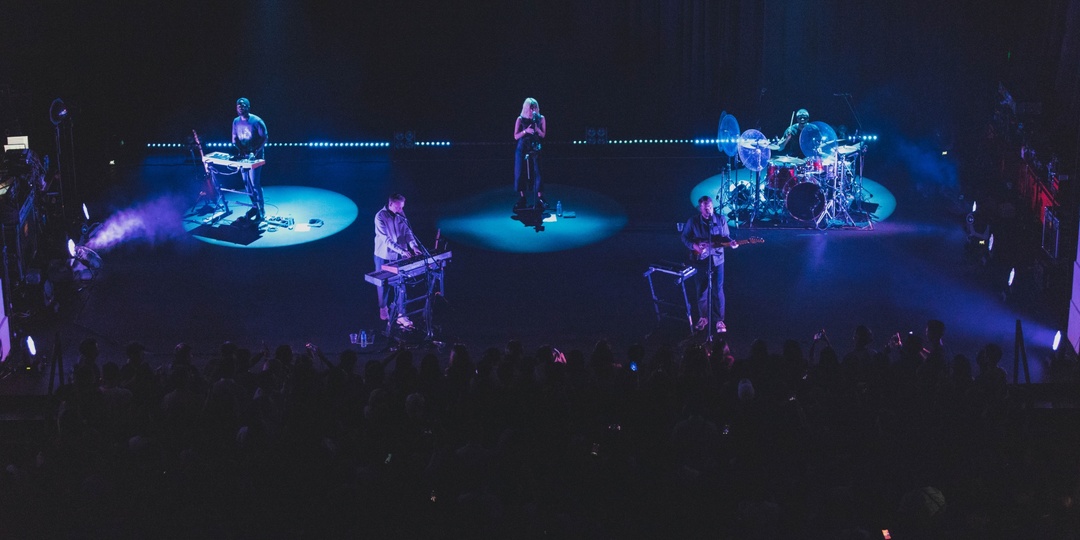 HONNE charms sold-crowd yet again – gig review