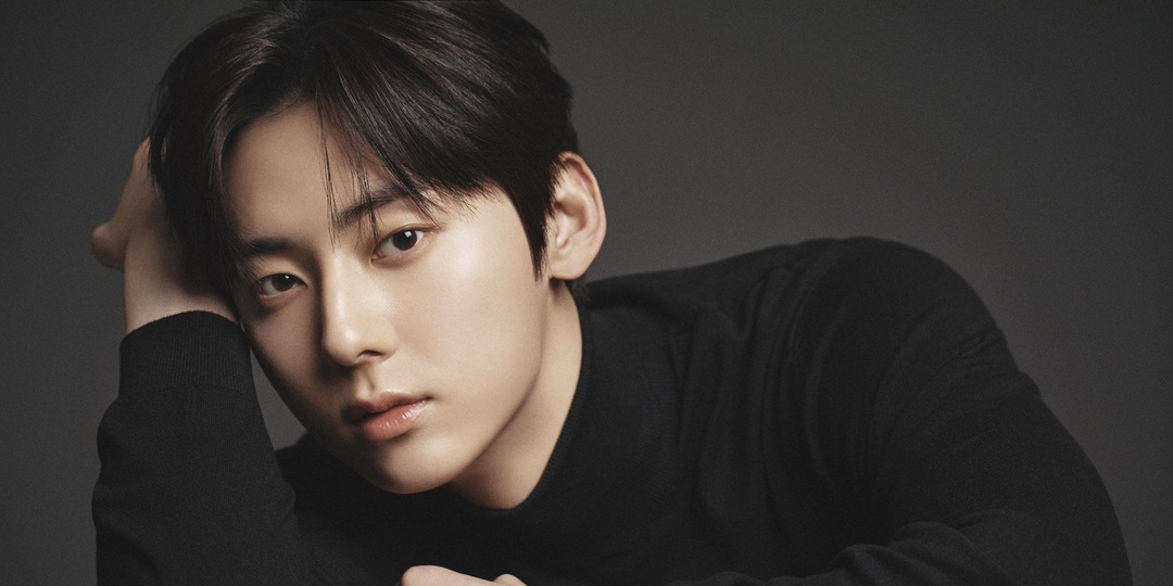 Hwang Min-Hyun is coming to Singapore for a special Lenskart fan event this August