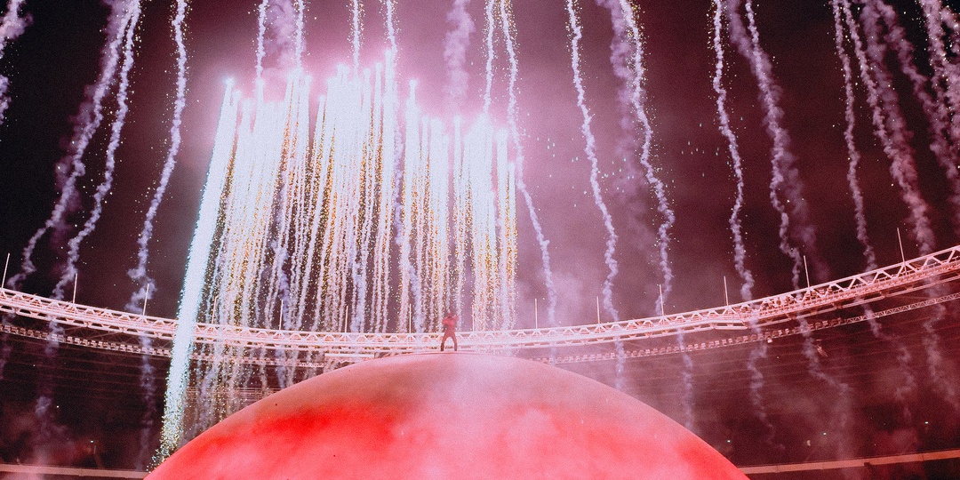 YE (Kanye West) brings 2 decades of hits & a globe-sized spectacle to Jakarta — gig report