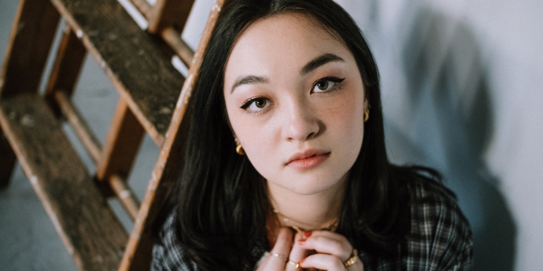 mxmtoon talks Twitch streaming, Life Is Strange, and her 'true colors' EP