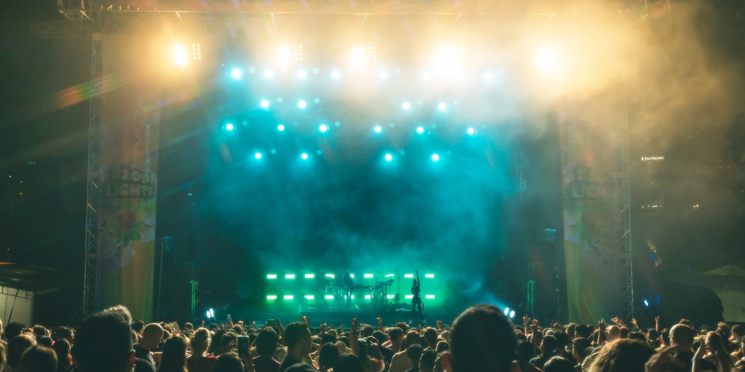 Mumford & Sons, Mura Masa, AURORA and more shine at Neon Lights 2019 – photo gallery