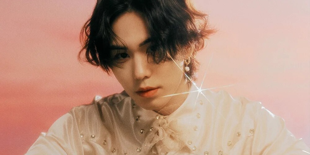 Rocky shares handwritten letter following departure from ASTRO: "No matter where I am, I will not forget the memories I made with the members and AROHAs and cherish them carefully."