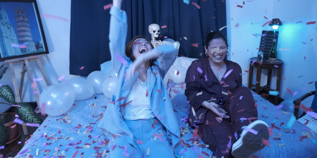 Behind the Lens: MV Isip on directing Leanne & Naara's 'Keeping Me Up' music video