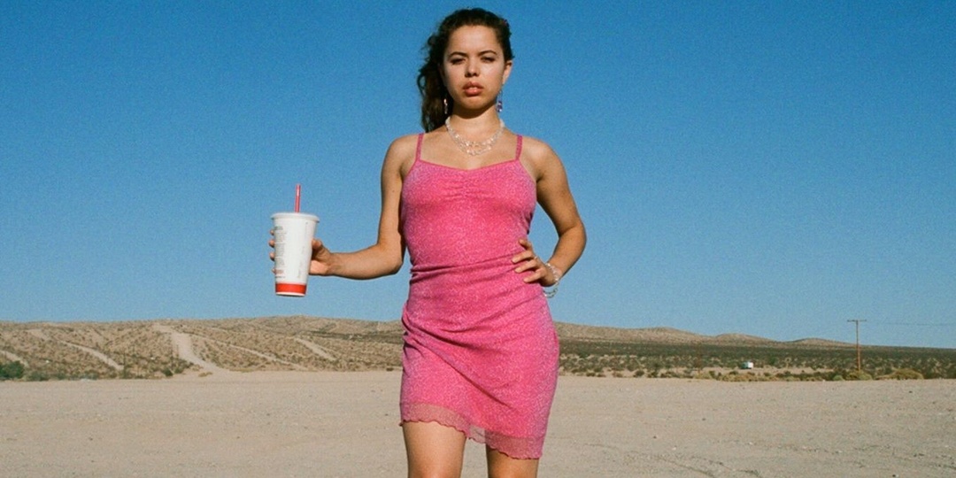 Nilüfer Yanya talks about being a standout artist and making the cut in an ever-changing music world
