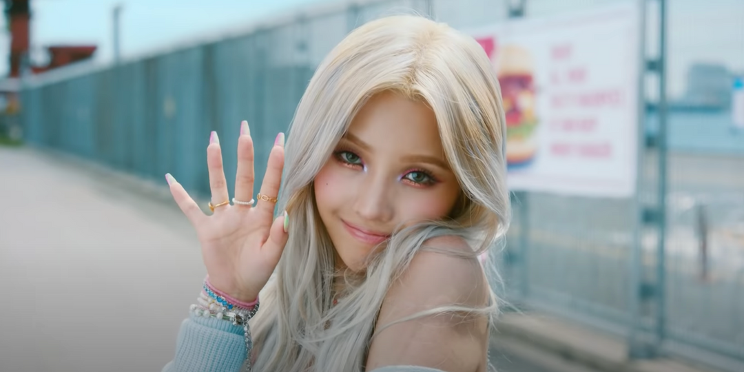(G)I-DLE's Soyeon serves up fast food fun in 'Beam Beam' video from debut mini-album 'Windy'