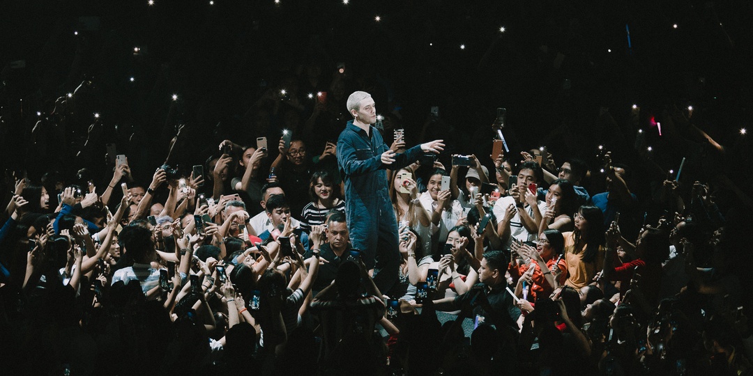 Lauv debuts two new songs, captures performance for music video at Manila concert