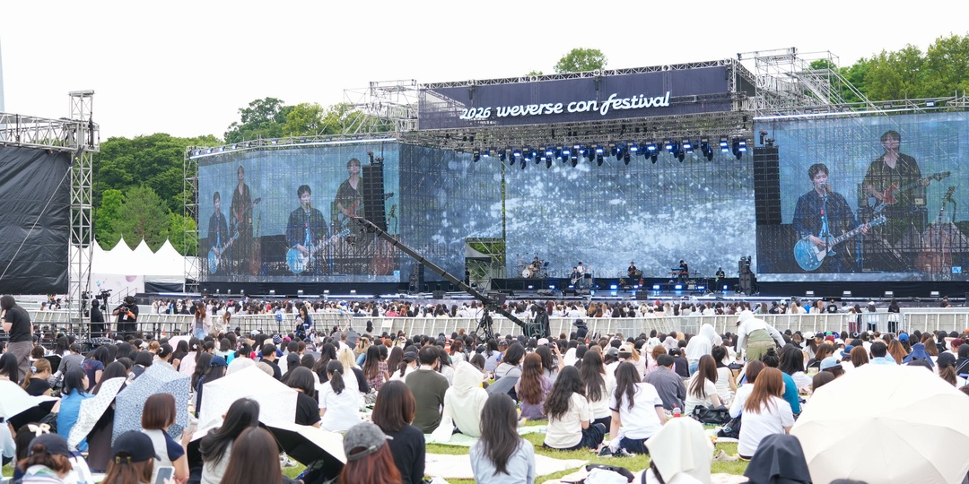 34,000 fans gather to watch ENHYPEN, RAIN, LE SSERAFIM & more at 2026 Weverse Con Festival — gig report