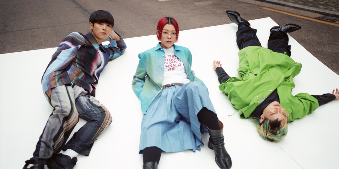 Asia Spotlight: SE SO NEON on their musical beginnings, creating authentic music, and their latest single 'Jayu'