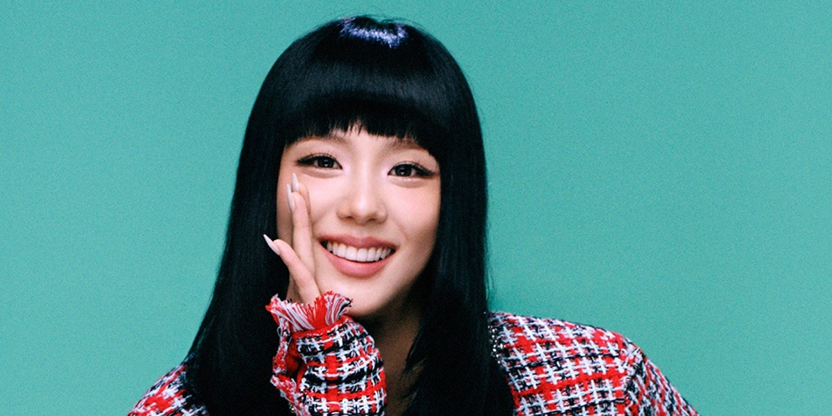 BLACKPINK’s JISOO transforms into 4 characters for self-portrait’s new fashion campaign