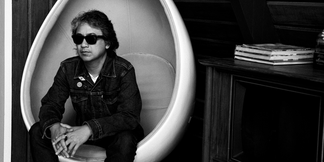 Ely Buendia reclaims his spot on the charts with his heartwarming single 'Ate' — listen