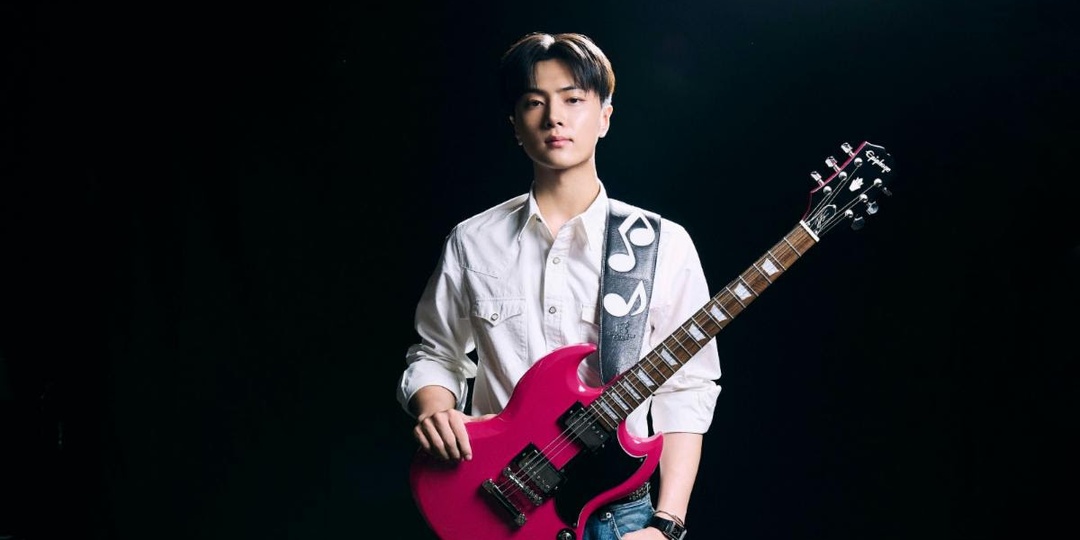 JAY of ENHYPEN unveils first Epiphone signature guitar, the Jay "Raoul" SG Tribute Plus