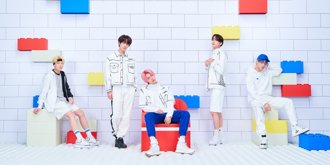 TOMORROW X TOGETHER release comeback EP minisode1 : Blue Hour with 'Blue Hour' music video – watch