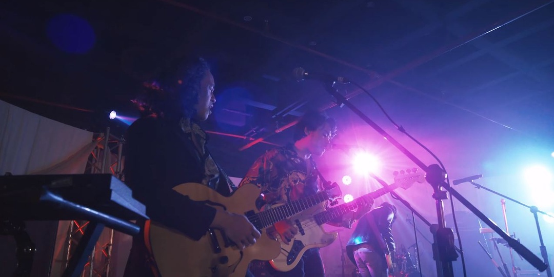One Click Straight release new 'Mystery' music video – watch