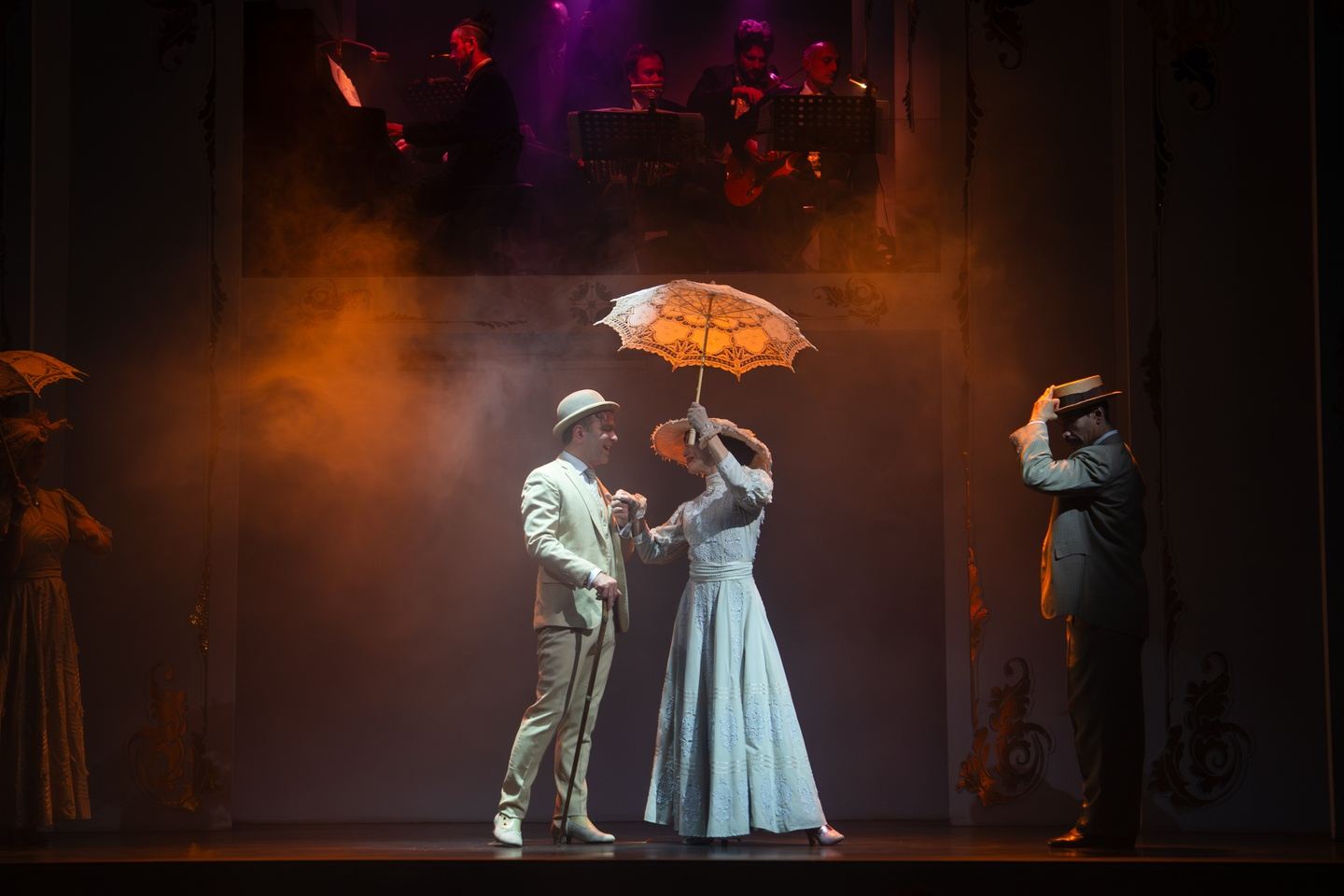 Café de los Angelitos — Tango Dinner Show in Buenos Air
