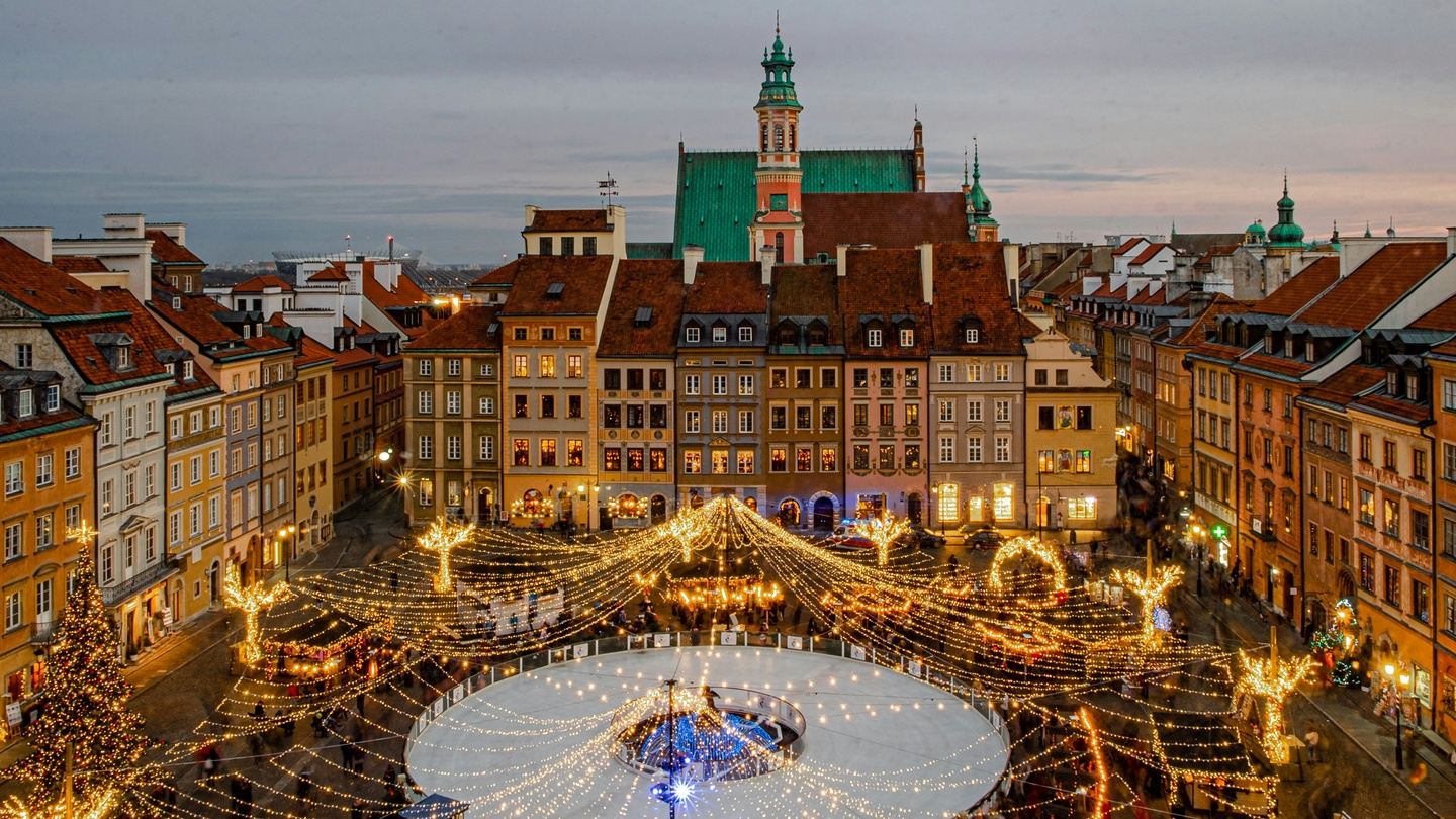 Women Christmas Markets with Amelia