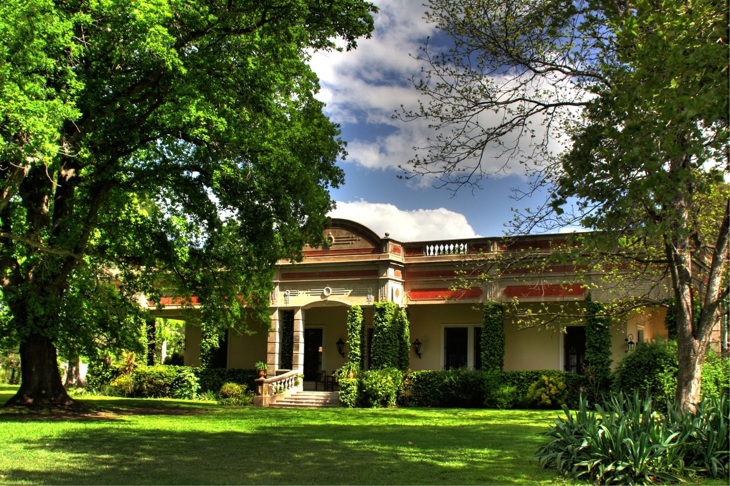 ESTANCIA LODGE -  Joanne Brown