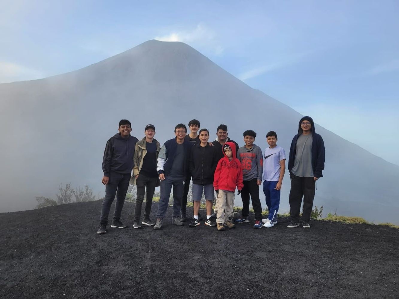 Pacaya Volcano Local Guide Service