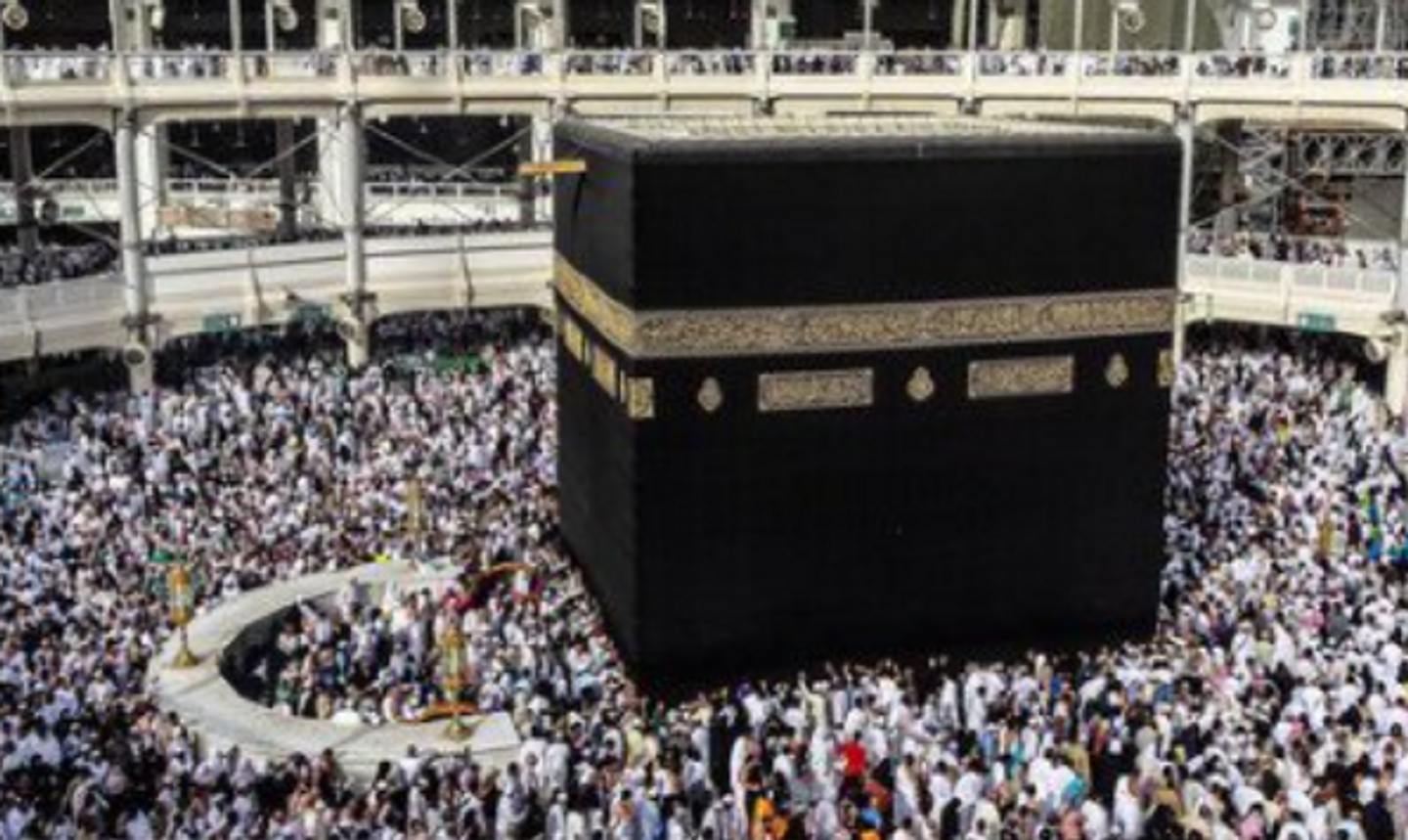 AIA Umrah Package (8 Days/07 Nights) (22- 30 Nov 2026)