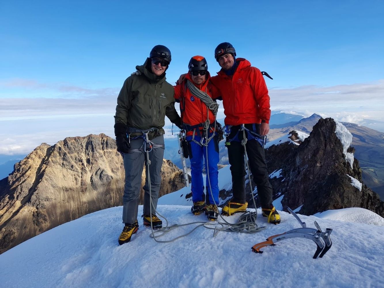 Iliniza Norte & Sur Climb (5.246 m / 17,211 ft) in 3 days