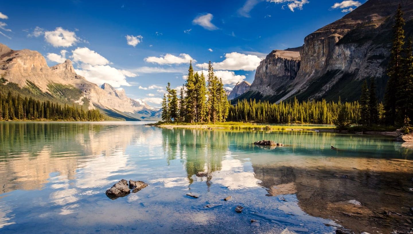 Royal Canadian Rockies | September 2026