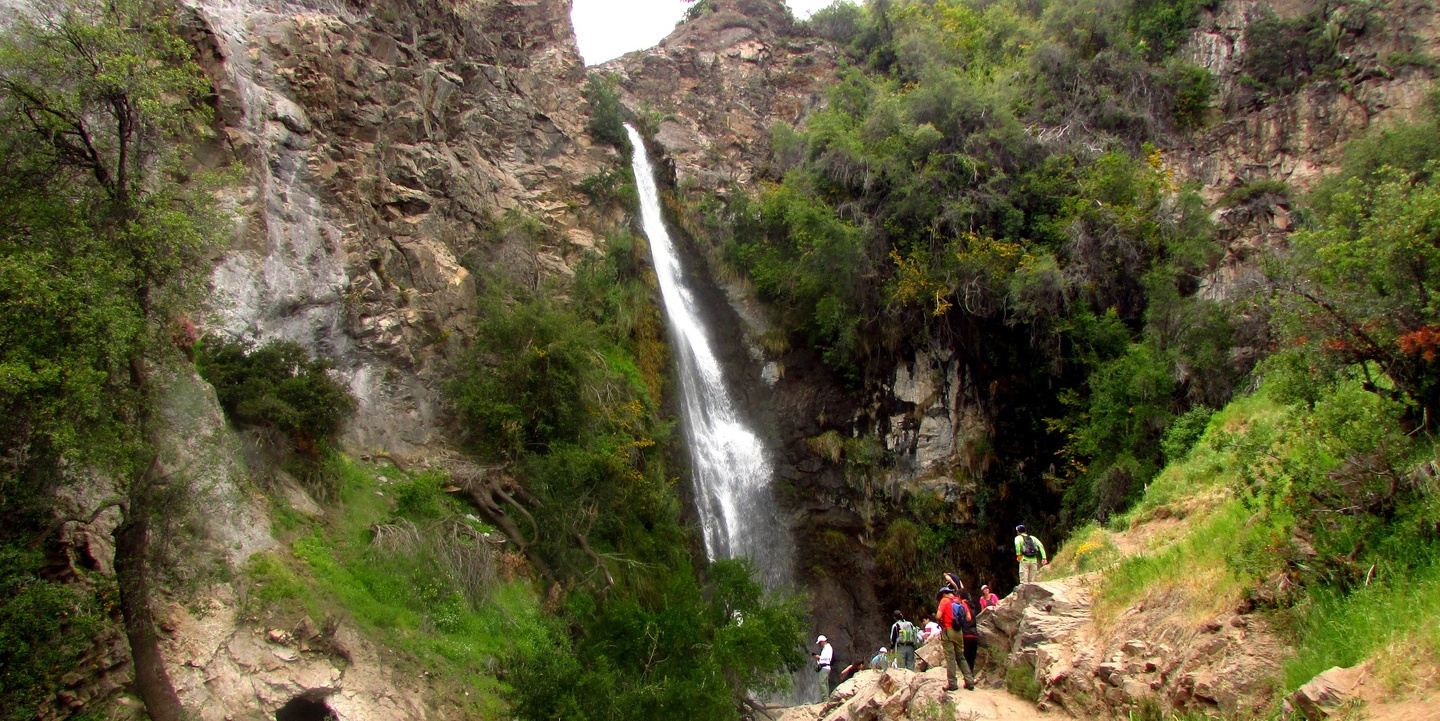 Full Day Hike Apoquindo Waterfall