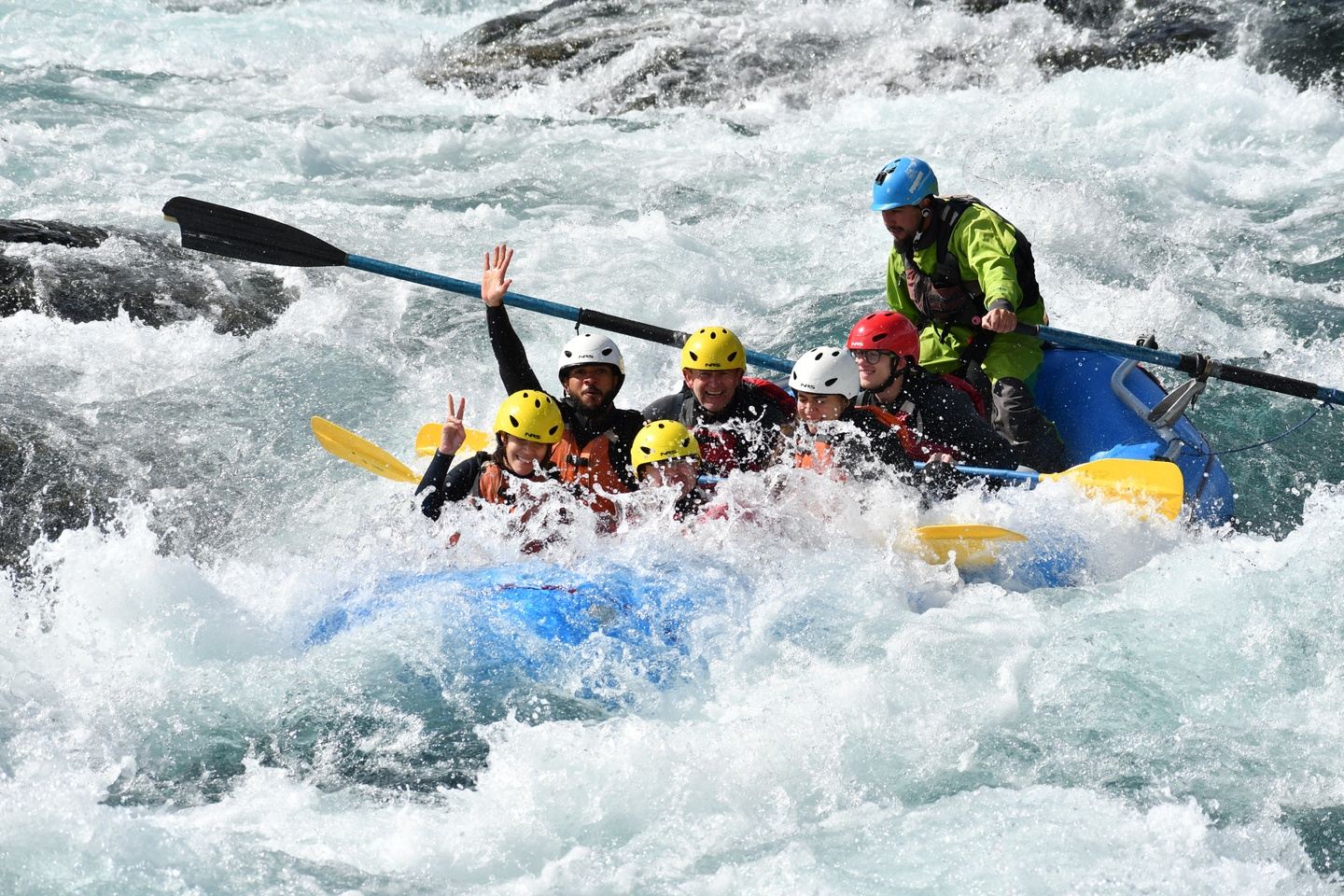 Rafting Río Petrohué - Medio Día - Horario PM - Desde Ensenada