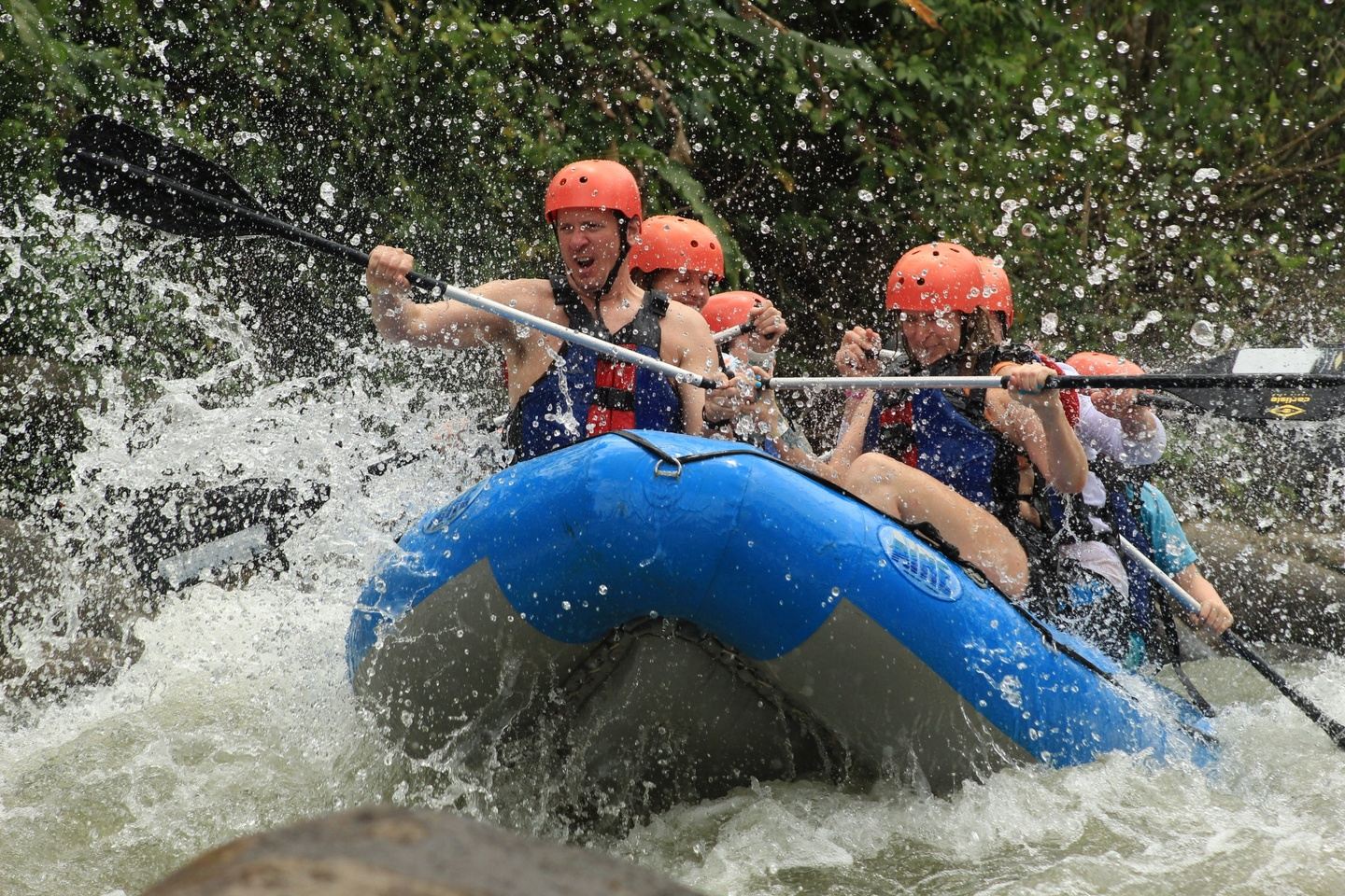 Extreme White Water Rafting Arenal