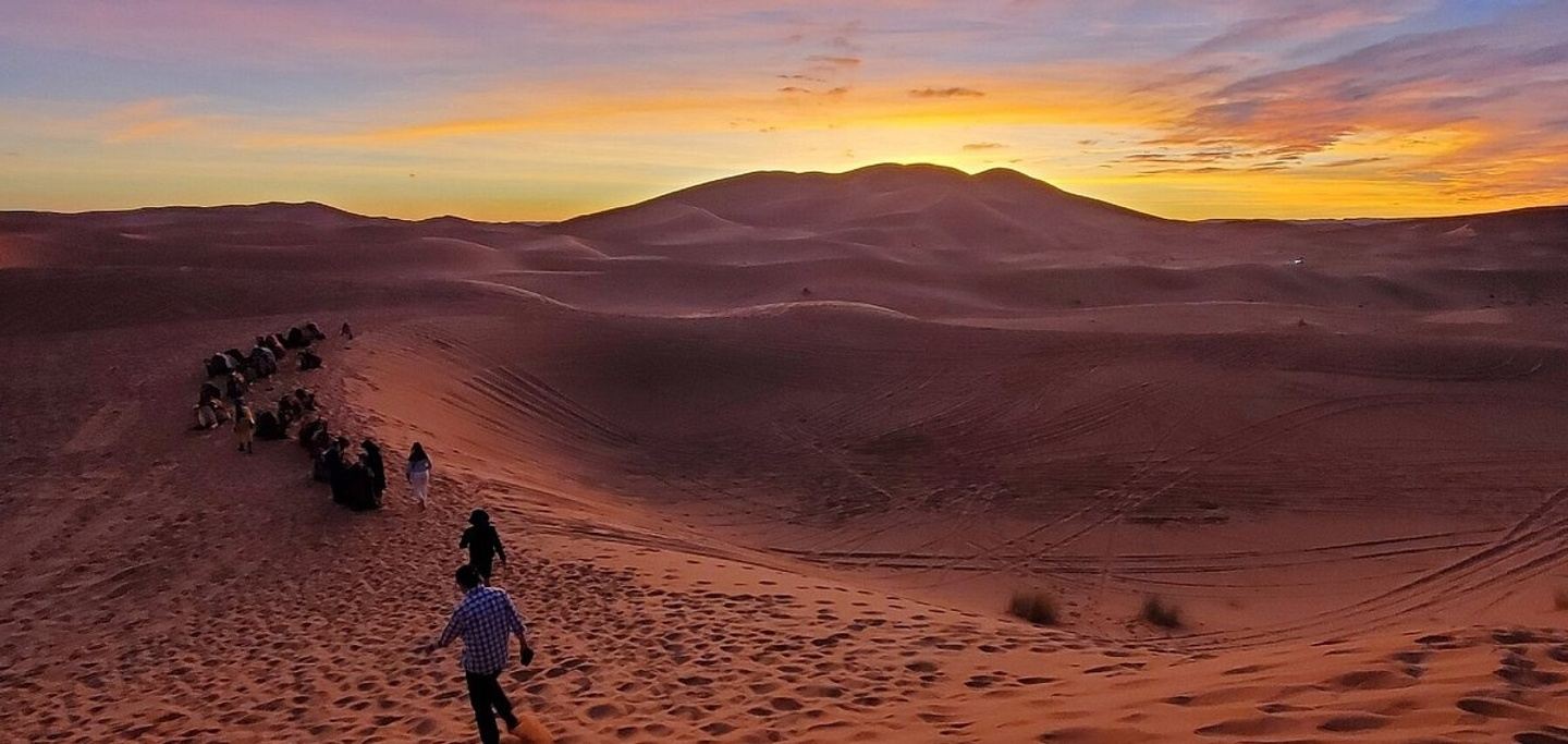 Express group budget desert tour from Fes to Marrakech