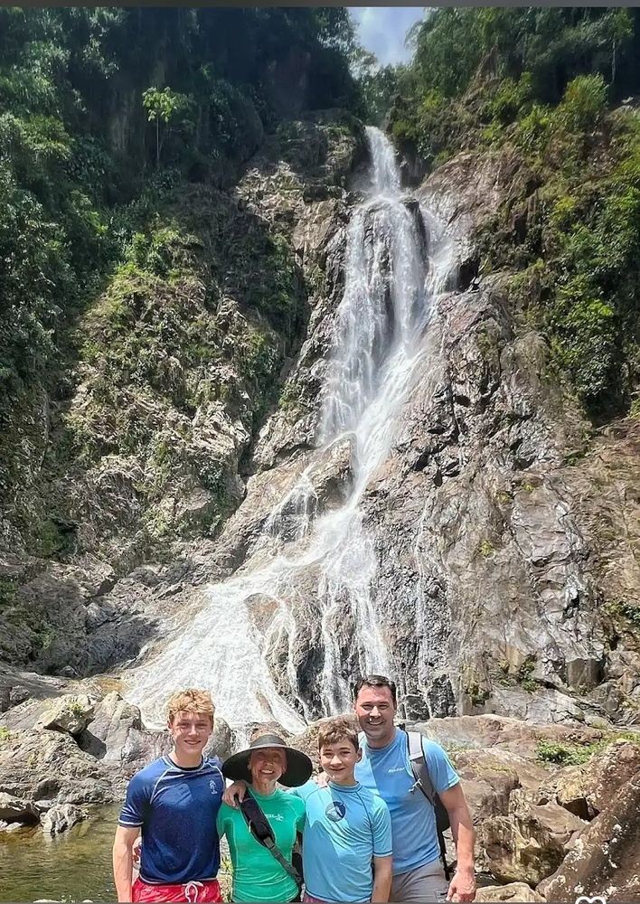 T6F-Deep Rainforest Exploration Chasing Waterfalls