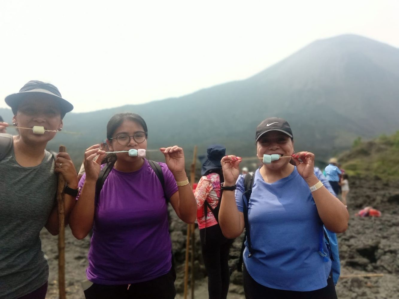 Pacaya Volcano Local Guide Service - photo 3