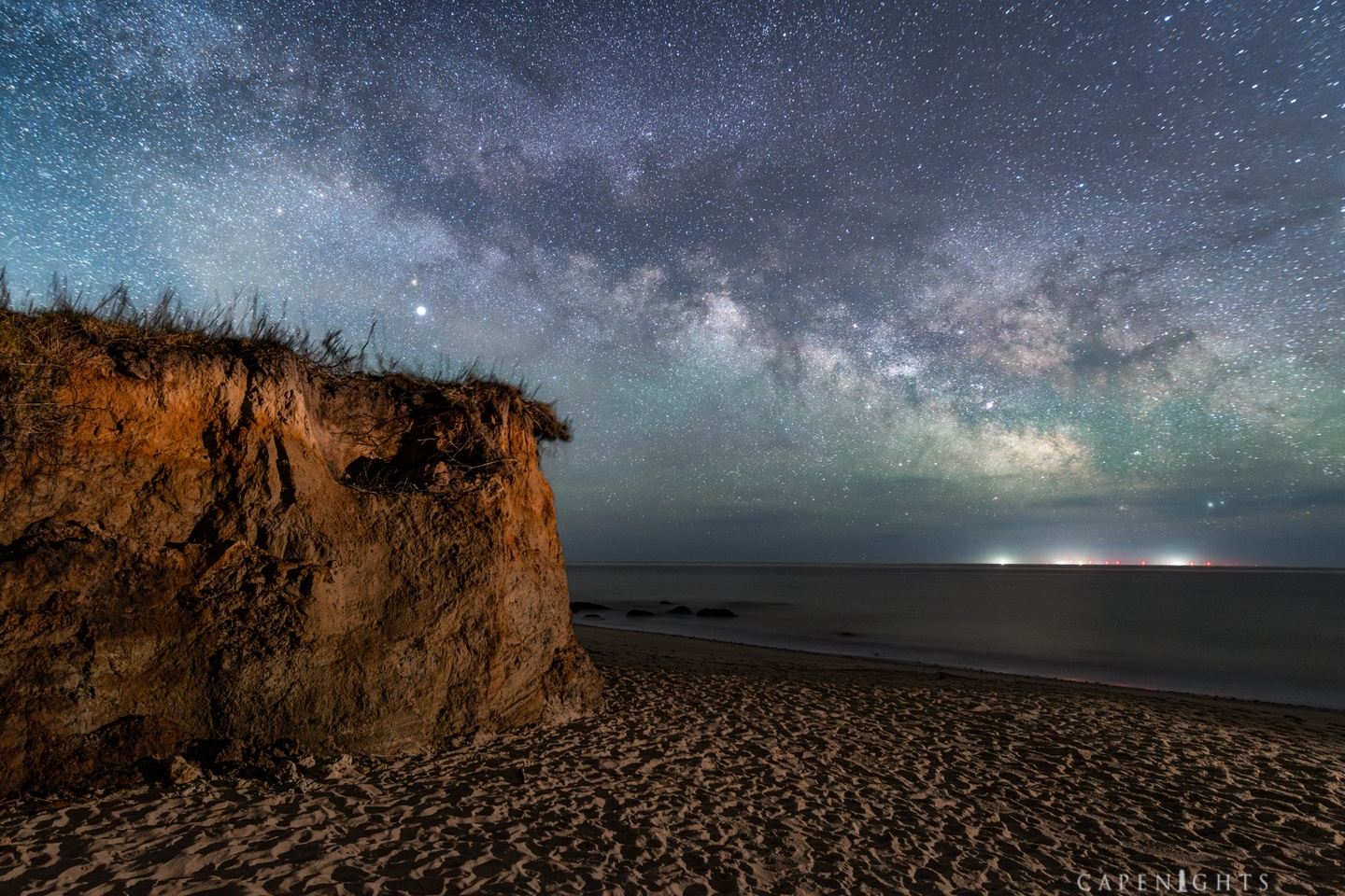 Martha's Vineyard After Dark - 2027