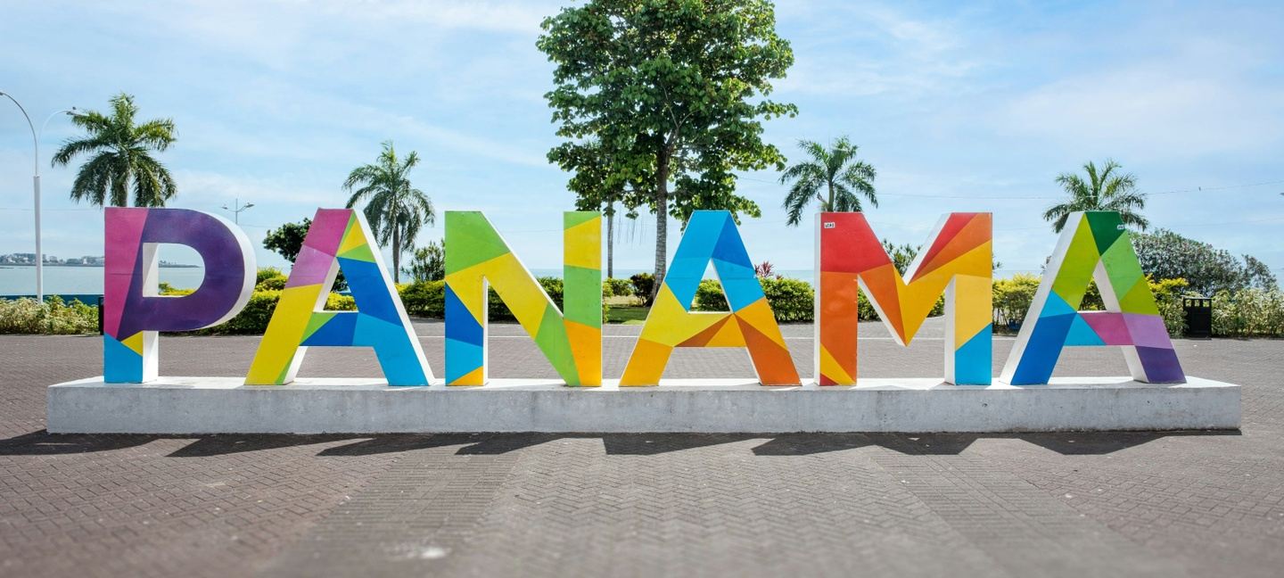 PANAMA: Cultural & Tropical Exploration