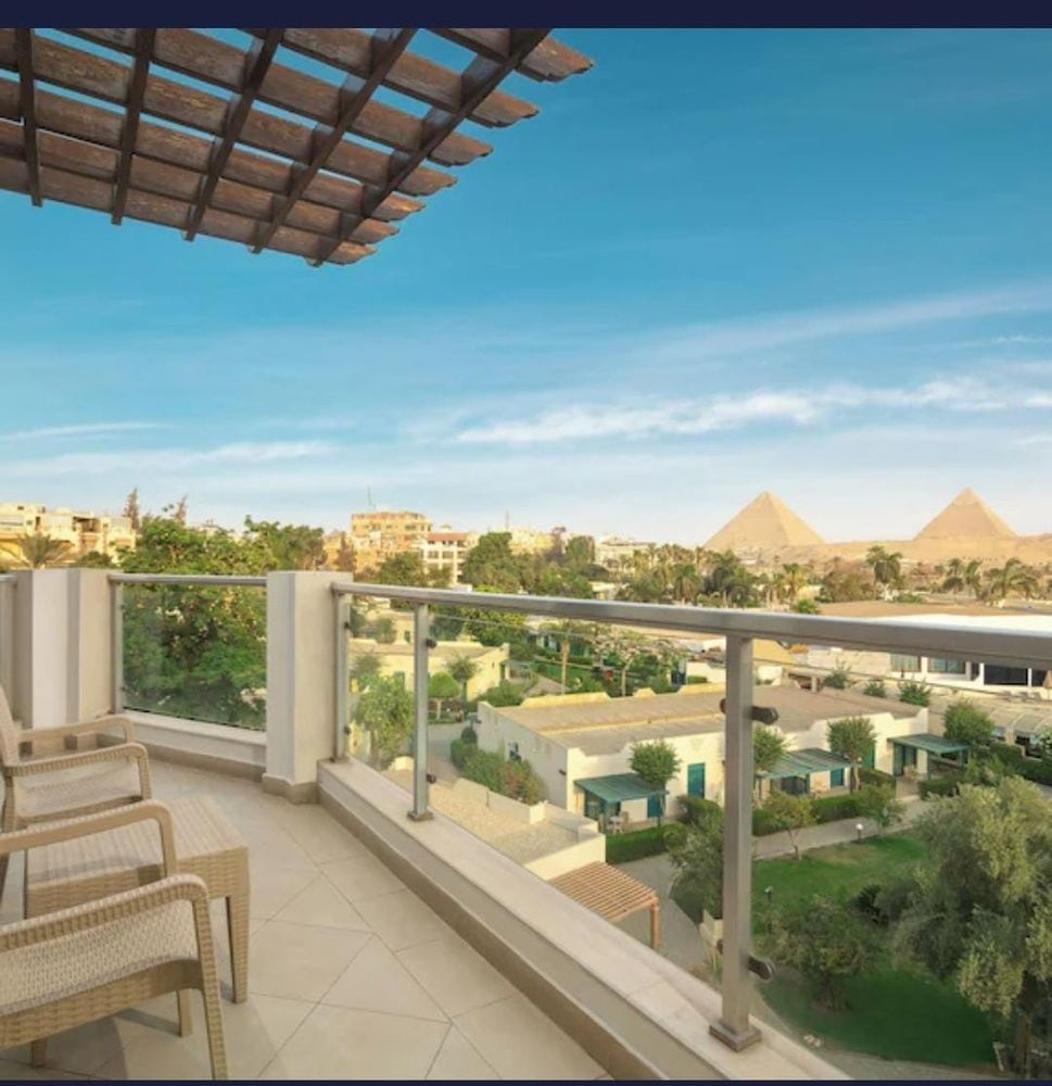 Extra night at The Steigenberger Pyramids Hotel Pixie Nov 2026