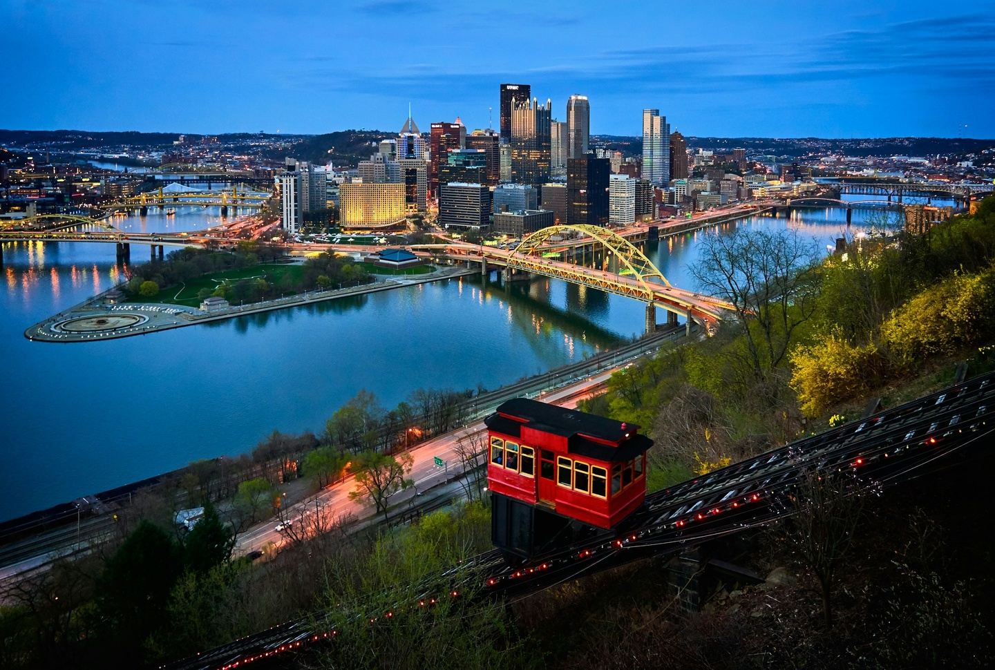 The Pittsburgh Limited: New York City to Pittsburgh (Round Trip)