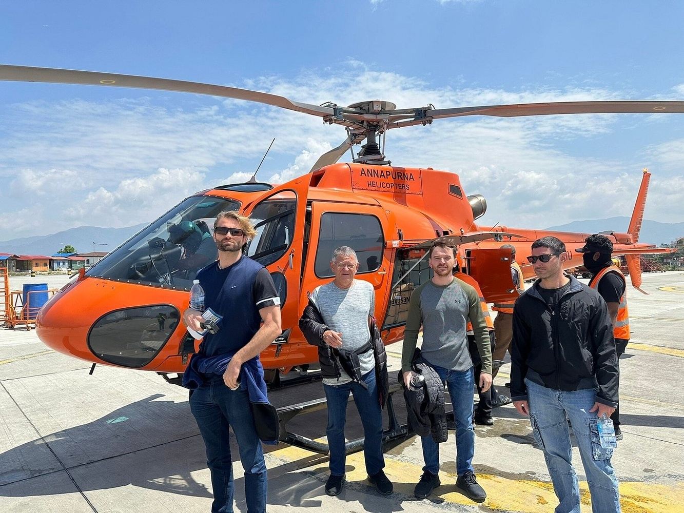 ANNAPURNA BASE CAMP AND MARDI HIMAL HELICOPTER RETURN