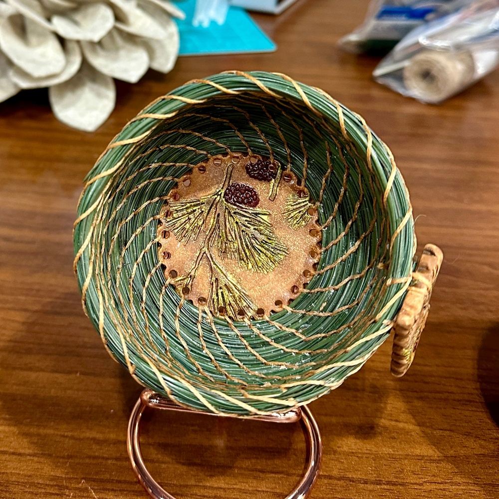 Long Leaf Pine Needle Basket Weaving with Carrie Schneider - Saturday