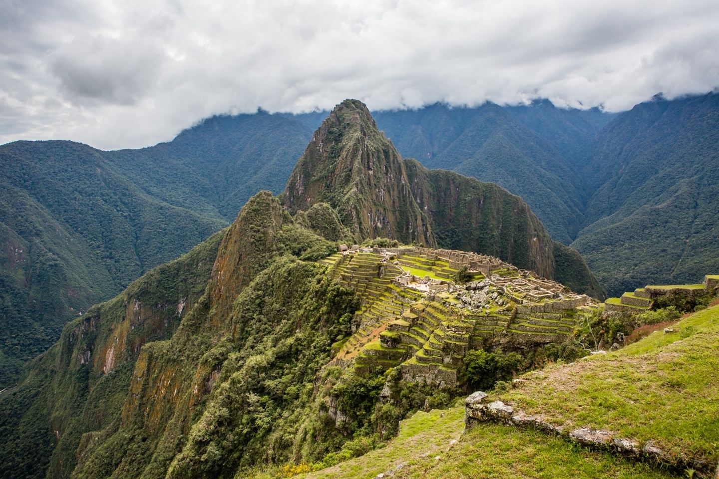 Peru Classics - Hiking Inca Trail Express, Machu Picchu & Rainbow Mt