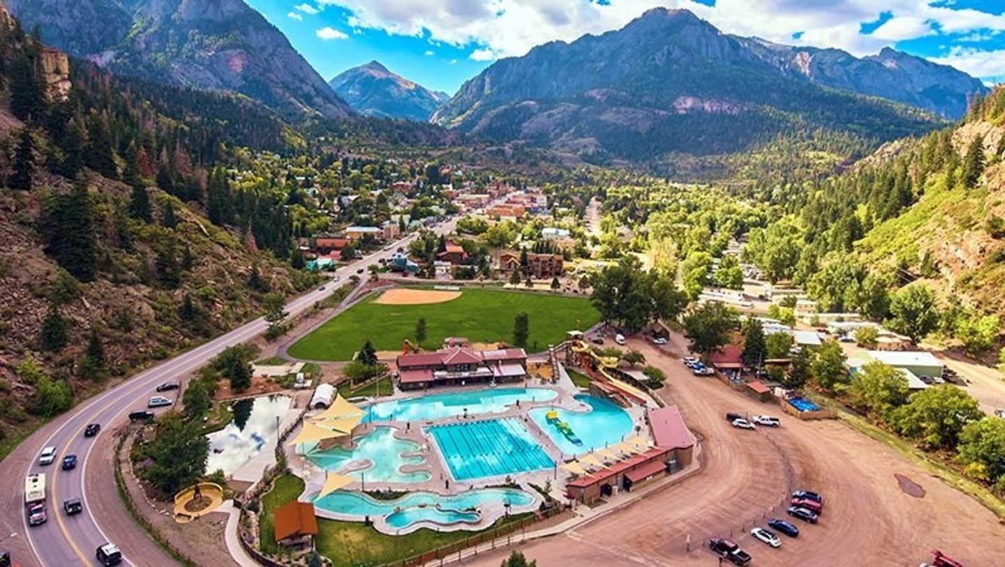 IMMERSE - Ouray Women's Yoga, Hot Springs, Hiking Retreat