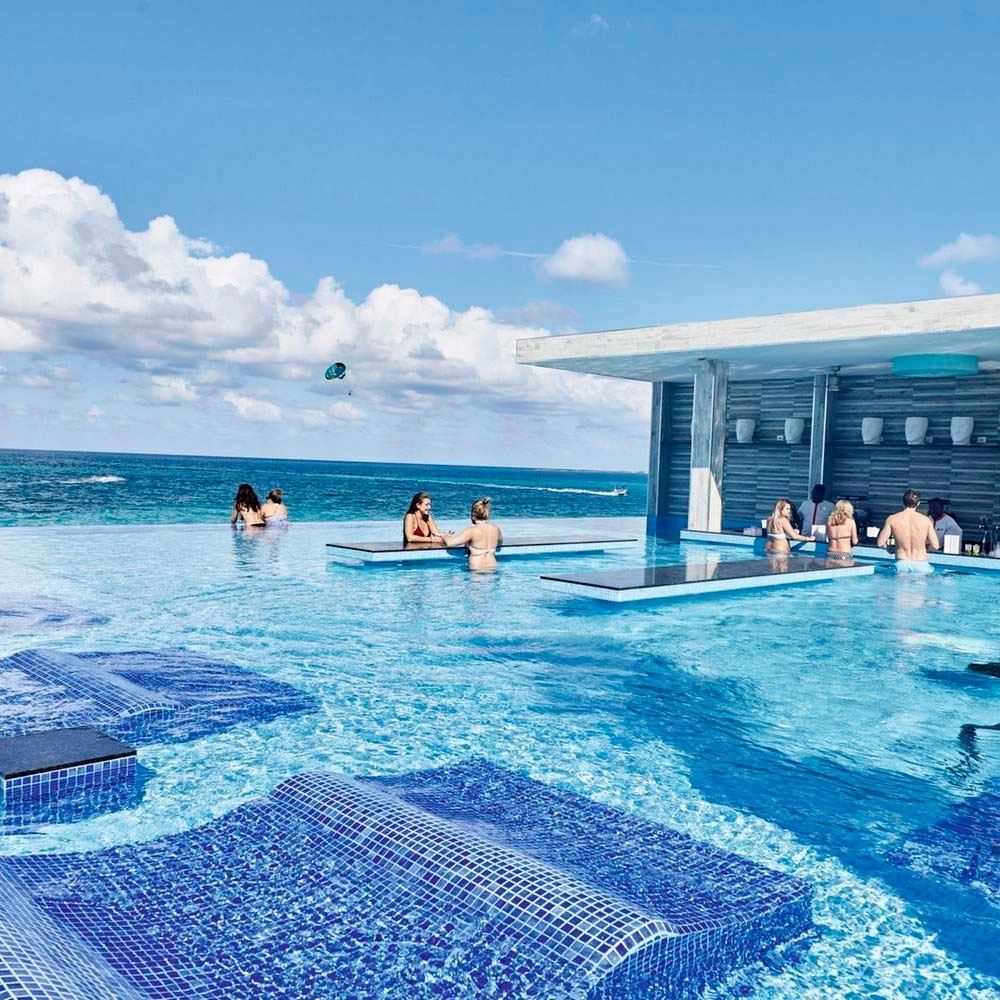 The Therapeutic Waves of Nassau