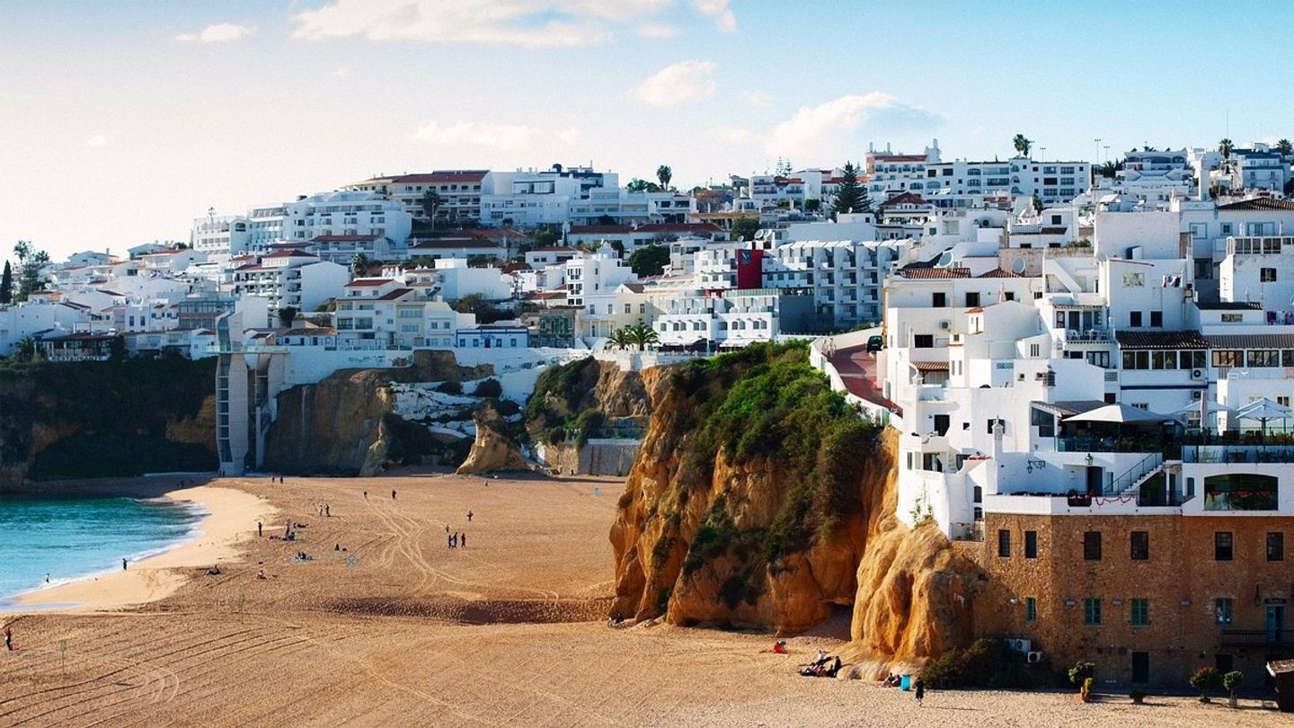 Portugal Padel Escape (4 Star Hotel)