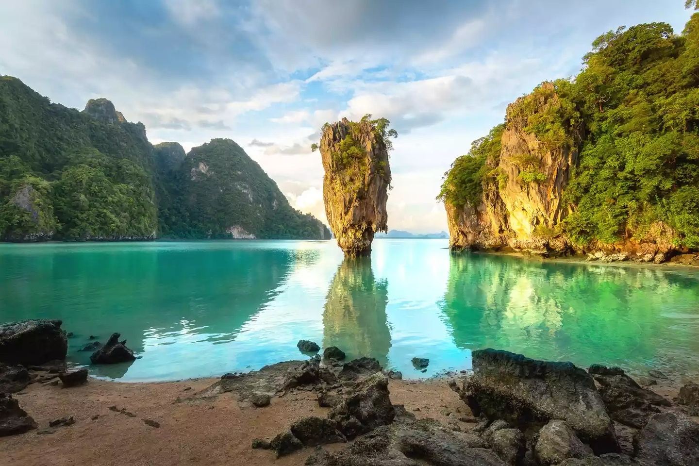 Aluma Yoga Travels to Thailand!