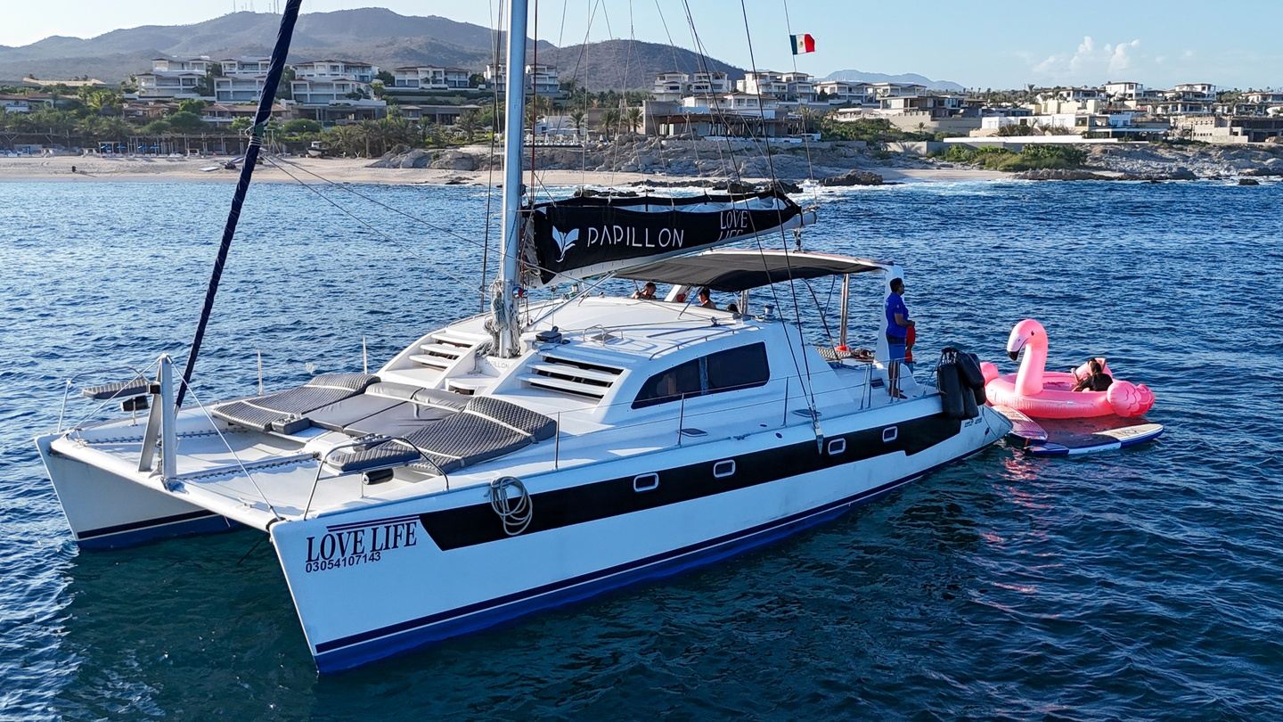 #10 Catamaran Leopard 52´