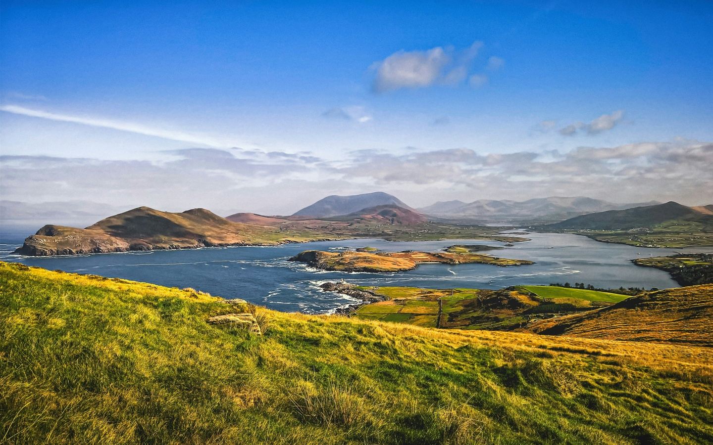 APR 2025: Ireland's Captivating Countryside
