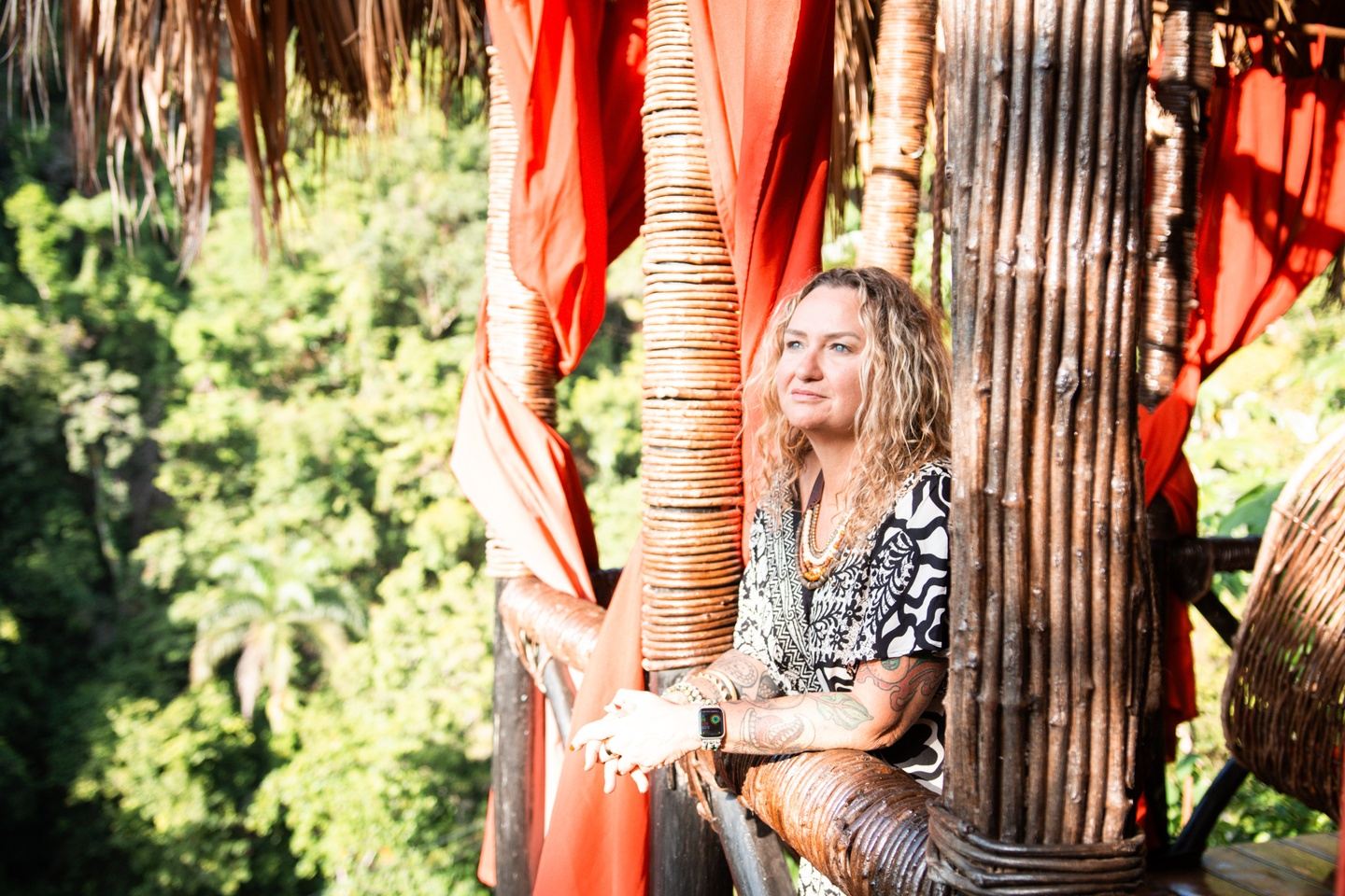 Siren Season : A Jungle + Whale Homecoming