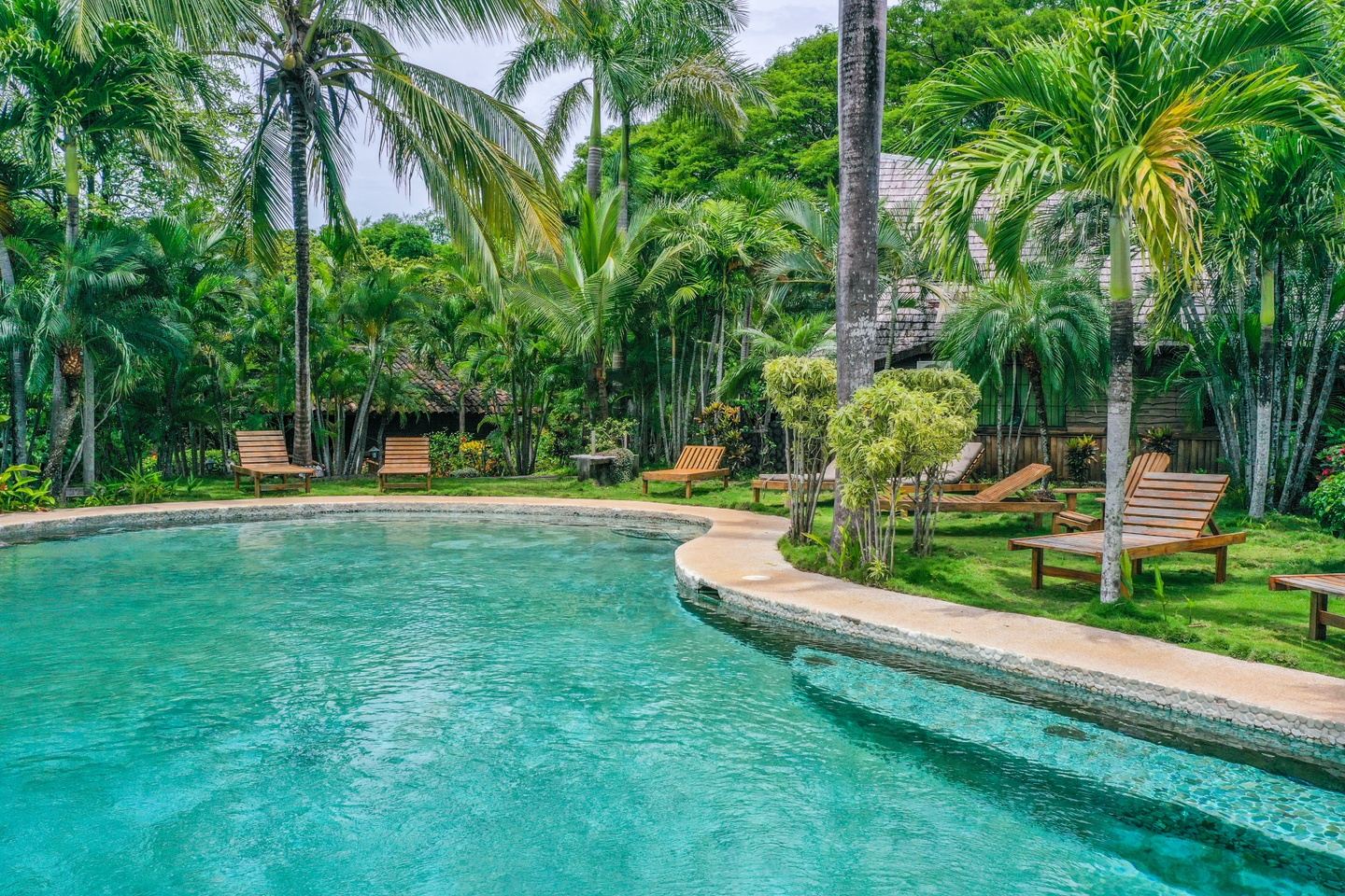 1 Night El Sabanero Stay