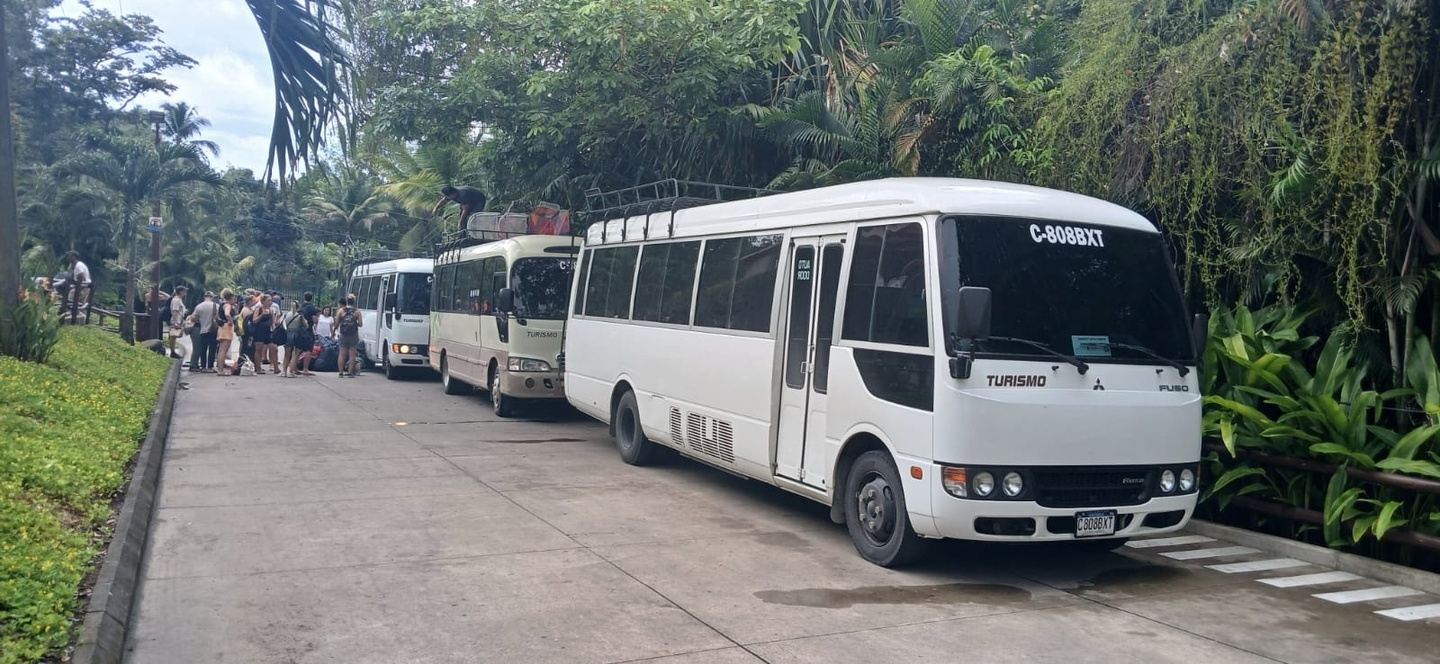 De Antigua a Lago Atitlán - Servicio Compartido - photo 2