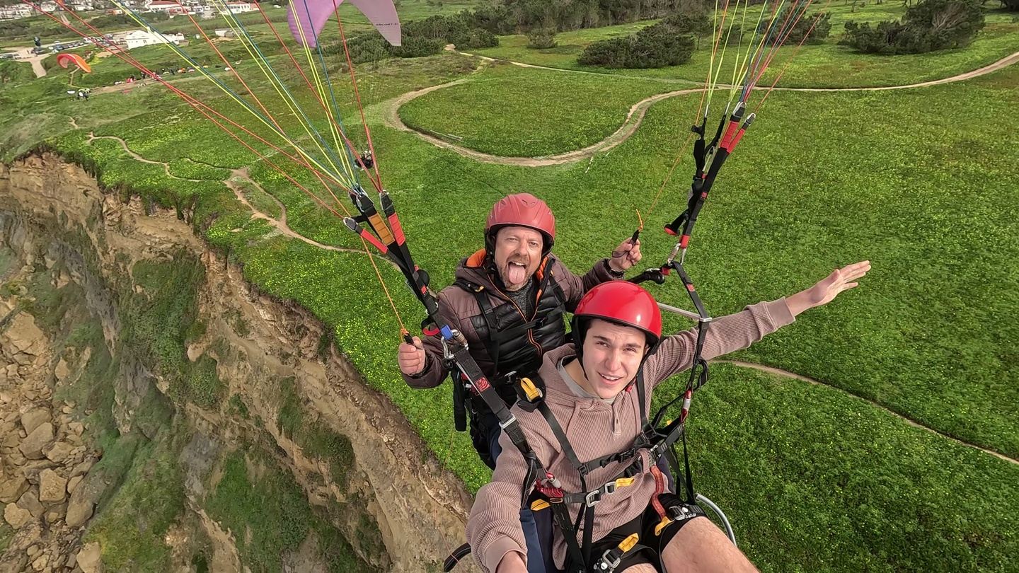 Adventure Pack - Paragliding Experience + Demo Flight + GoPro - 95€
